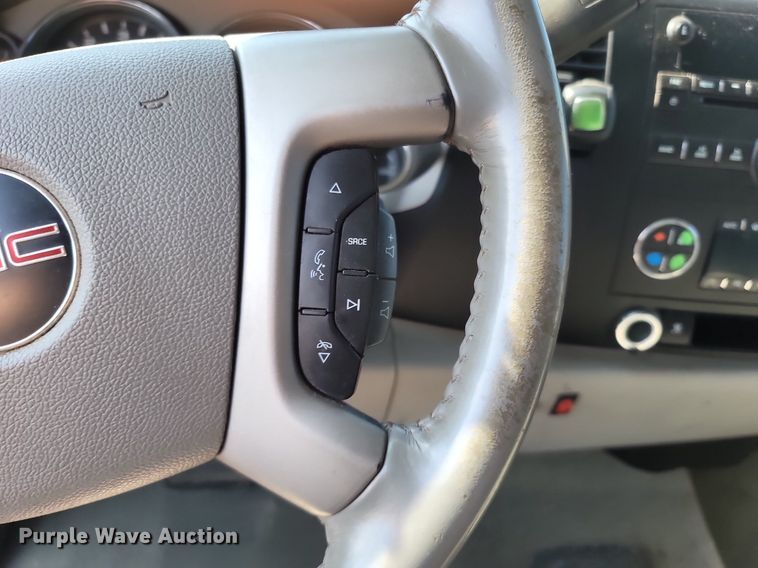 image for item OG9351 2009 GMC Sierra 1500  Ext. Cab pickup truck