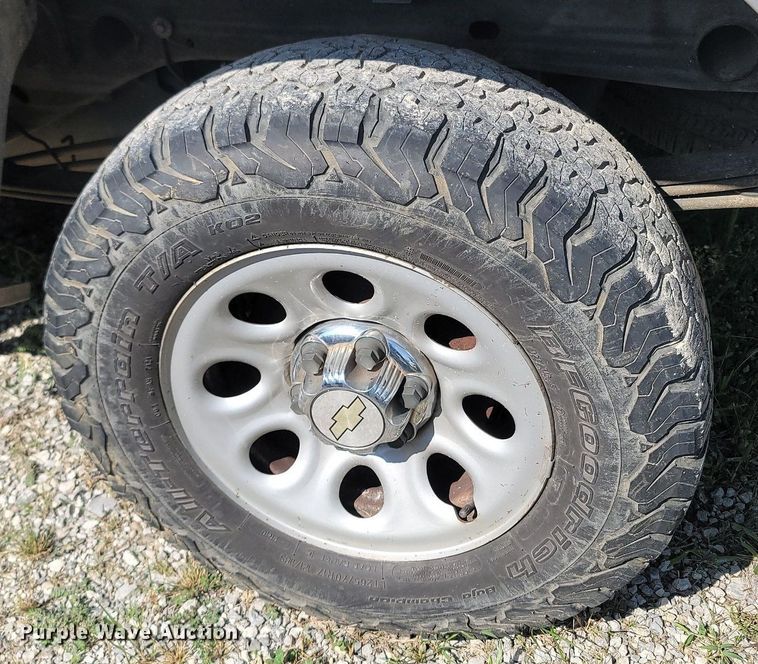 image for item OG9351 2009 GMC Sierra 1500  Ext. Cab pickup truck