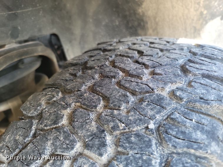 image for item OG9351 2009 GMC Sierra 1500  Ext. Cab pickup truck