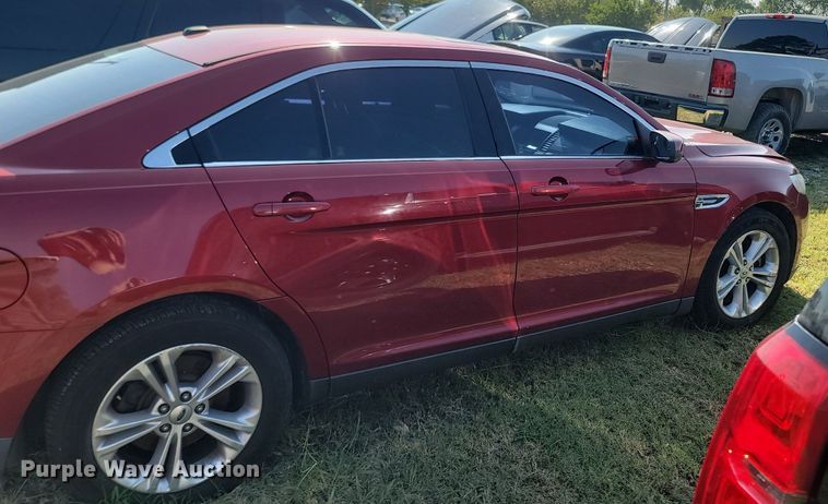 image for item OG9356 2013 Ford Taurus SEL