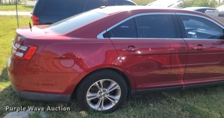 image for item OG9356 2013 Ford Taurus SEL