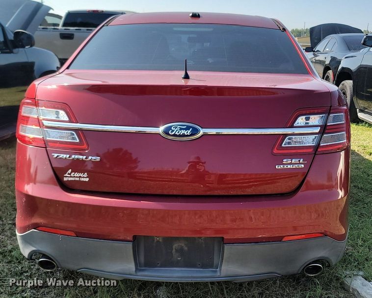 image for item OG9356 2013 Ford Taurus SEL