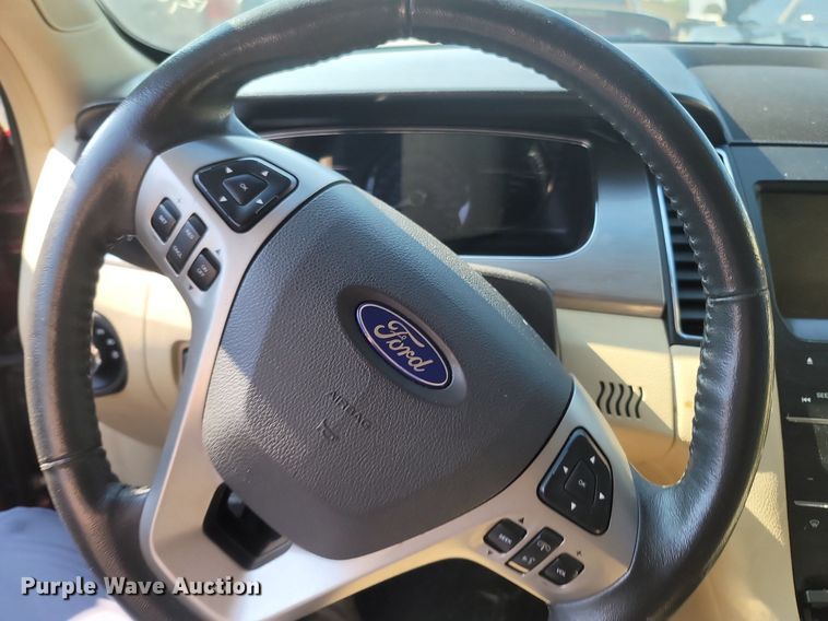 image for item OG9356 2013 Ford Taurus SEL