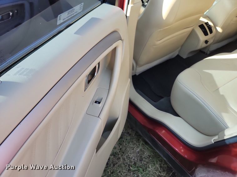 image for item OG9356 2013 Ford Taurus SEL