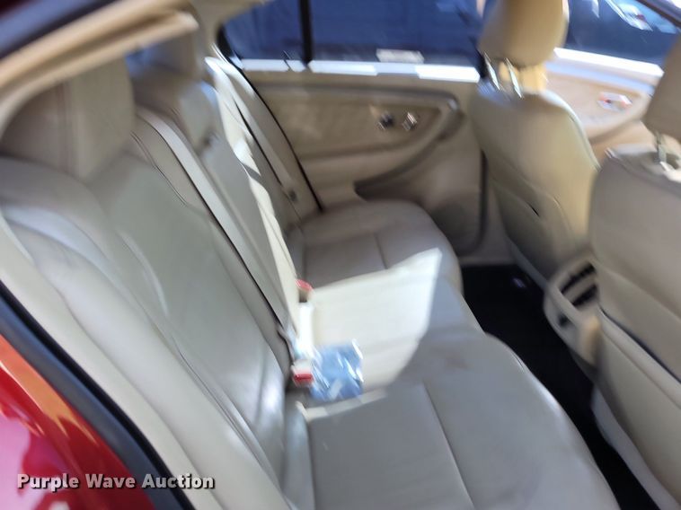 image for item OG9356 2013 Ford Taurus SEL