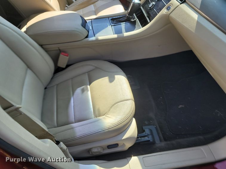 image for item OG9356 2013 Ford Taurus SEL