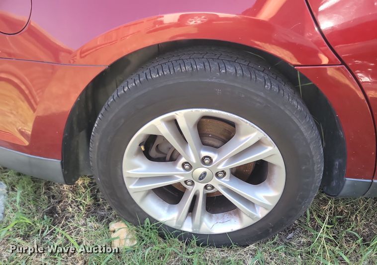 image for item OG9356 2013 Ford Taurus SEL