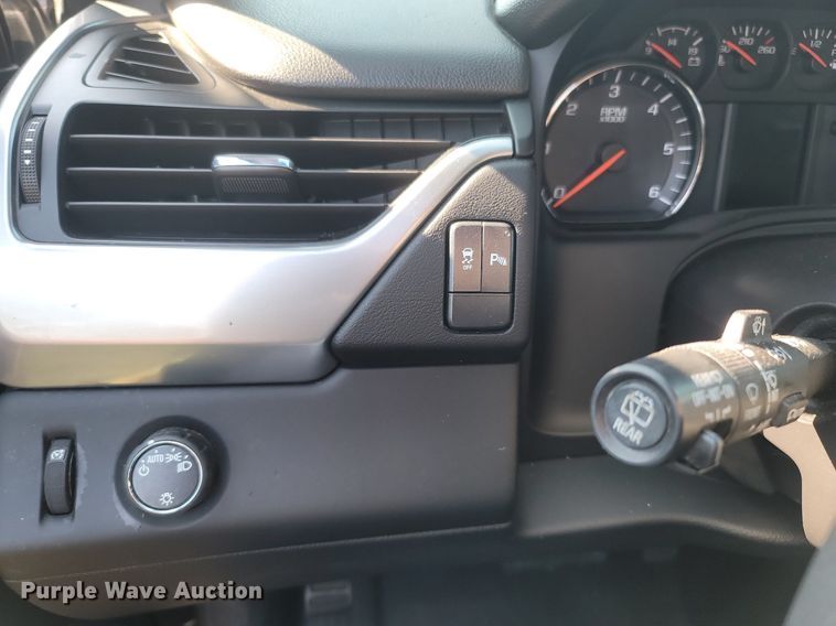 image for item OG9357 2015 Chevrolet Tahoe Police  SUV