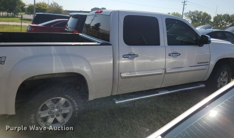 image for item OG9358 2012 GMC Sierra 1500  Crew Cab pickup truck