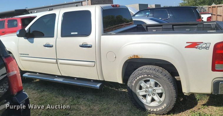 image for item OG9358 2012 GMC Sierra 1500  Crew Cab pickup truck