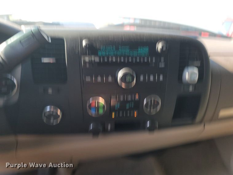 image for item OG9358 2012 GMC Sierra 1500  Crew Cab pickup truck