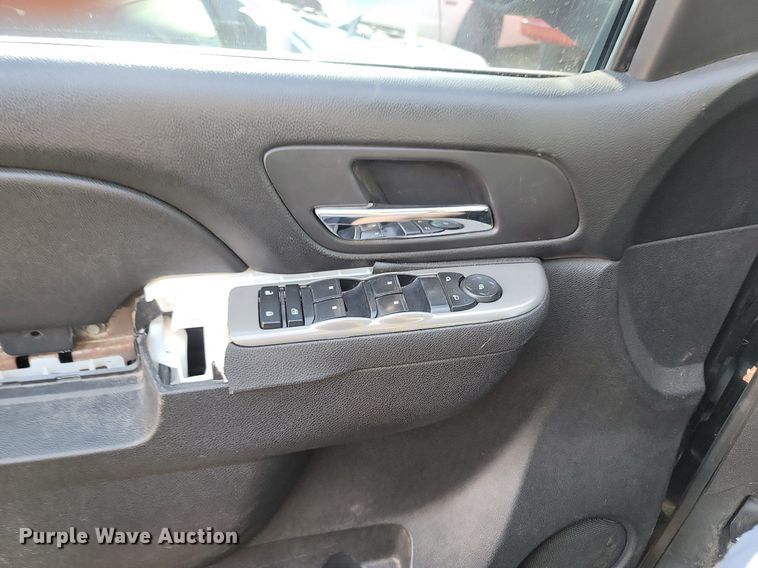 image for item OG9360 2013 Chevrolet Tahoe Police  SUV