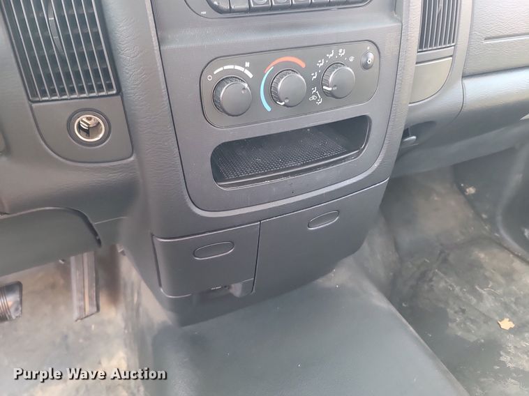 image for item OG9362 2005 Dodge Ram 1500  Quad Cab pickup truck