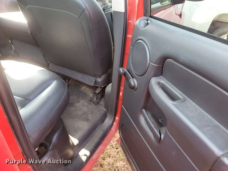 image for item OG9362 2005 Dodge Ram 1500  Quad Cab pickup truck