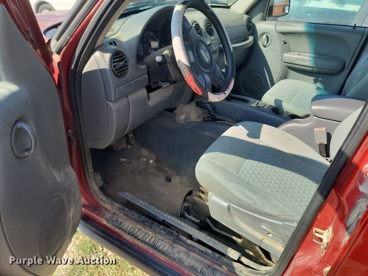 image for item OG9368 2006 Jeep Liberty  SUV