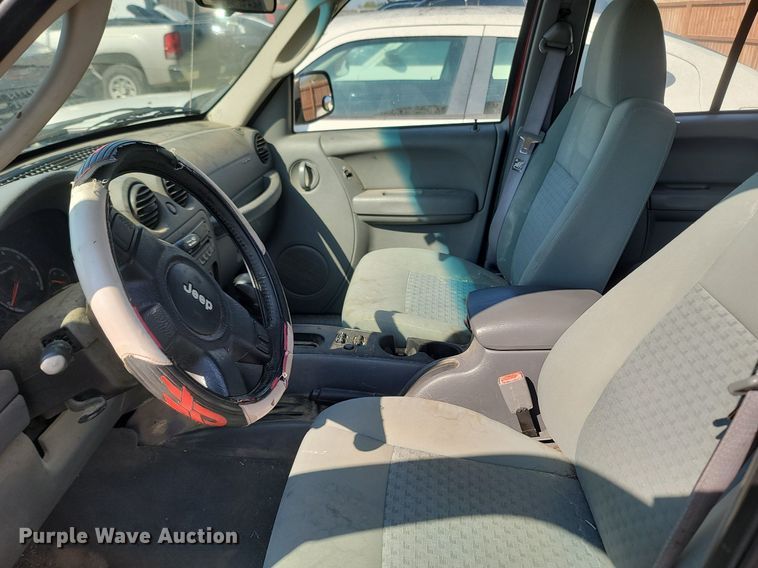 image for item OG9368 2006 Jeep Liberty  SUV