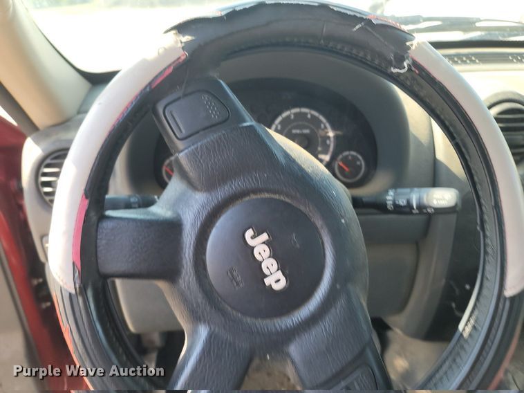 image for item OG9368 2006 Jeep Liberty  SUV