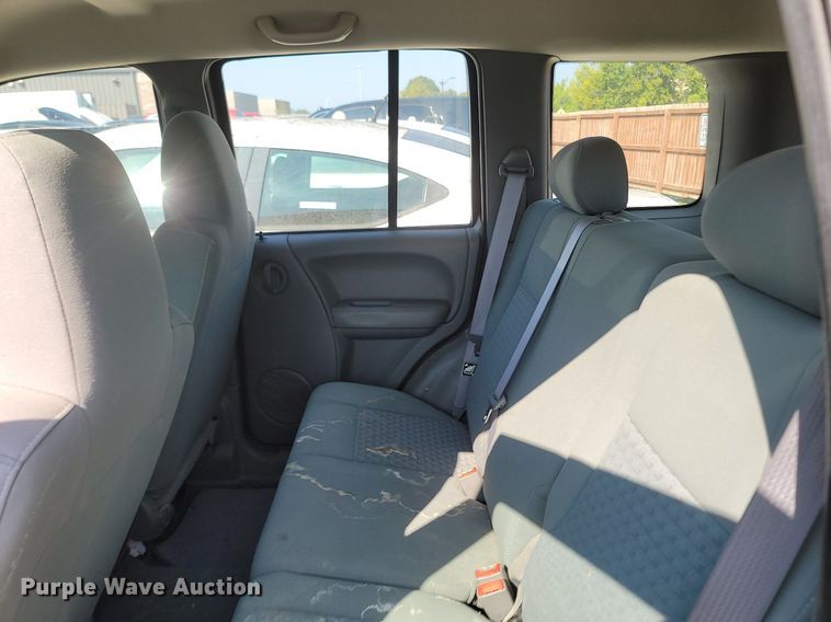 image for item OG9368 2006 Jeep Liberty  SUV