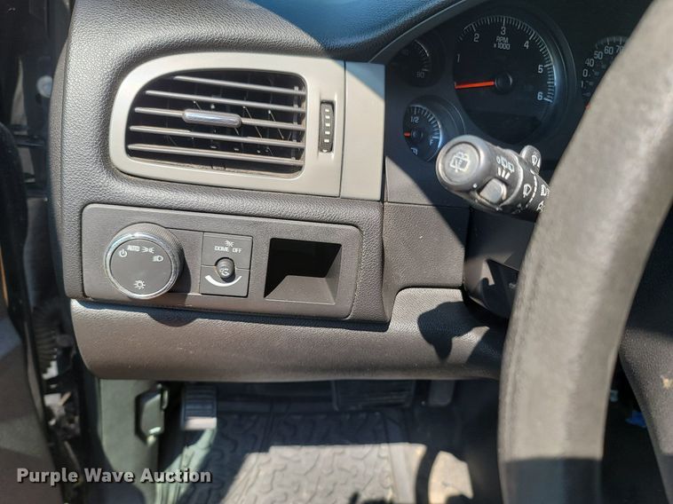 image for item OG9369 2013 Chevrolet Tahoe Police  SUV