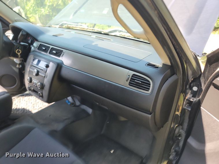 image for item OG9369 2013 Chevrolet Tahoe Police  SUV