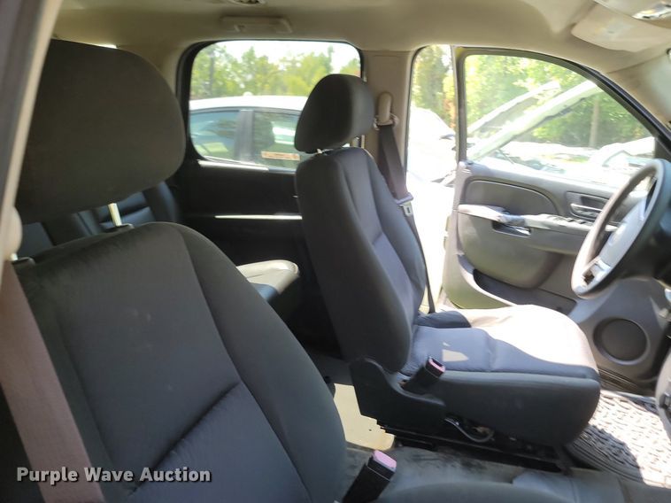 image for item OG9369 2013 Chevrolet Tahoe Police  SUV