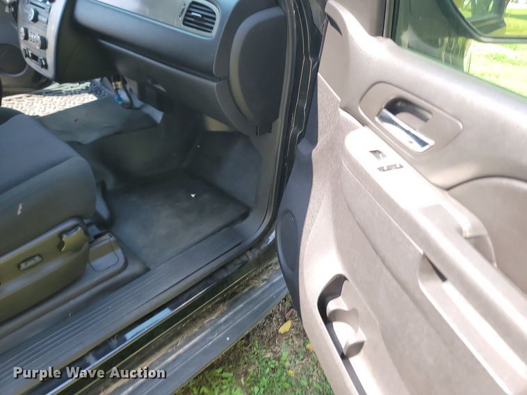 image for item OG9369 2013 Chevrolet Tahoe Police  SUV