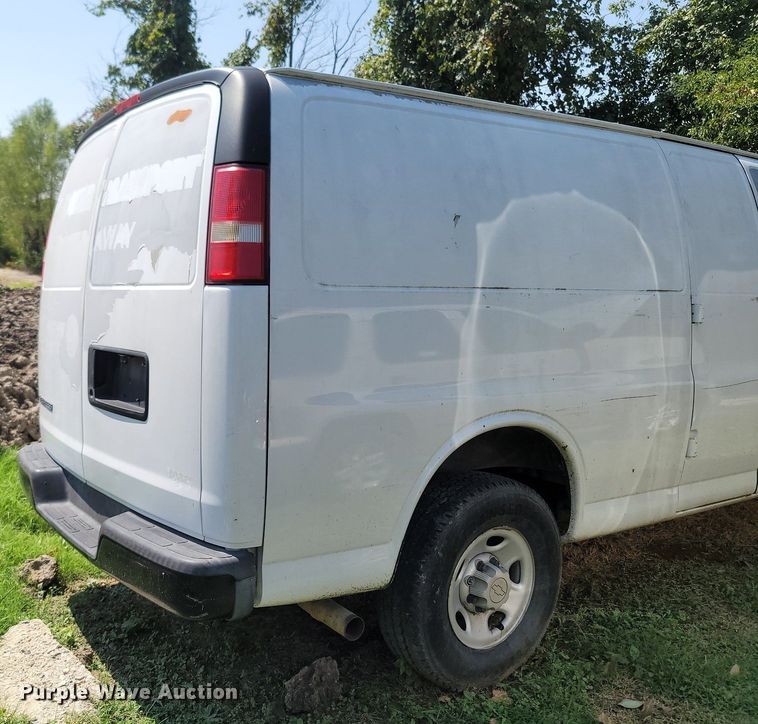 image for item OG9374 2009 Chevrolet Express 3500  van