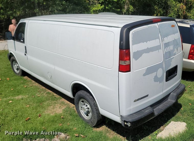 image for item OG9374 2009 Chevrolet Express 3500  van