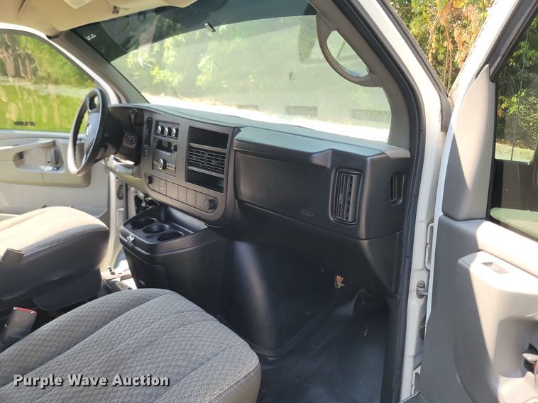 image for item OG9374 2009 Chevrolet Express 3500  van