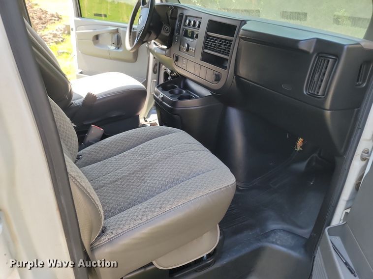 image for item OG9374 2009 Chevrolet Express 3500  van