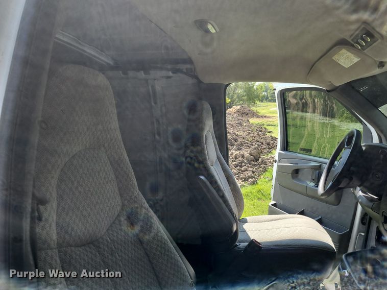 image for item OG9374 2009 Chevrolet Express 3500  van