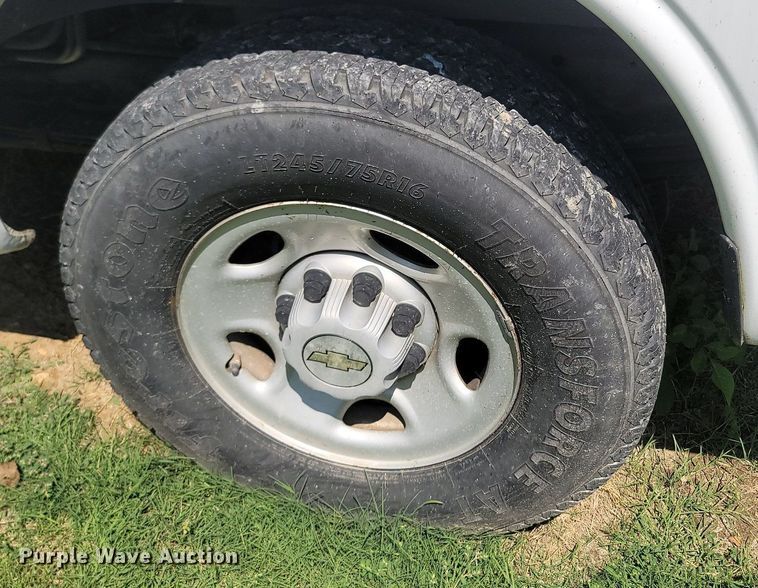 image for item OG9374 2009 Chevrolet Express 3500  van