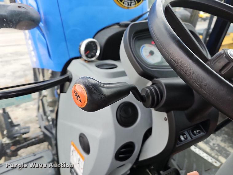 image for item OG9387 2016 New Holland TS6.110  MFWD tractor