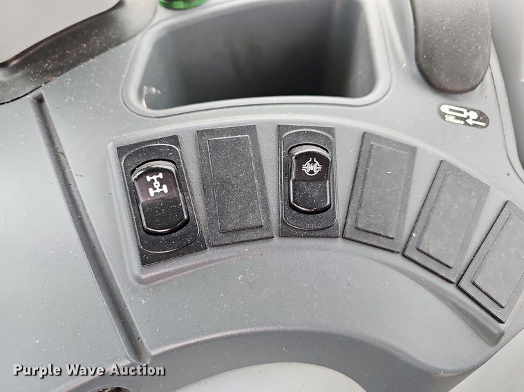 image for item OG9387 2016 New Holland TS6.110  MFWD tractor