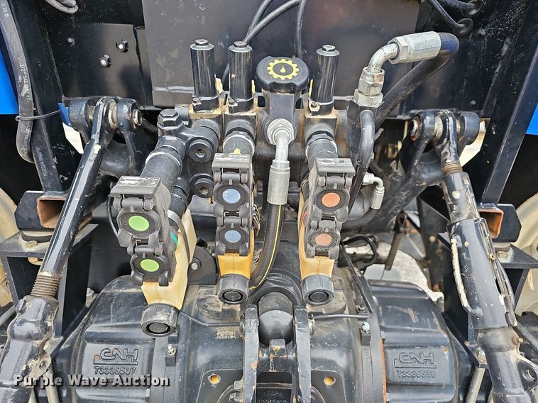 image for item OG9387 2016 New Holland TS6.110  MFWD tractor