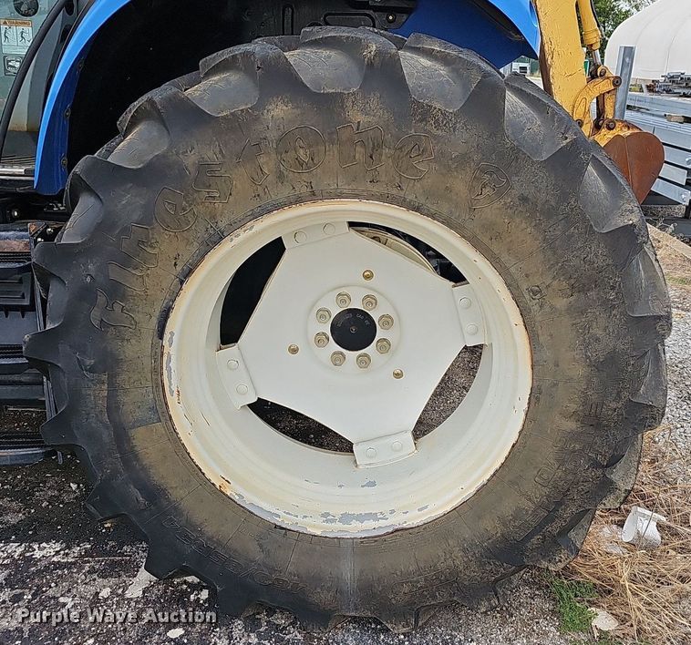 image for item OG9387 2016 New Holland TS6.110  MFWD tractor