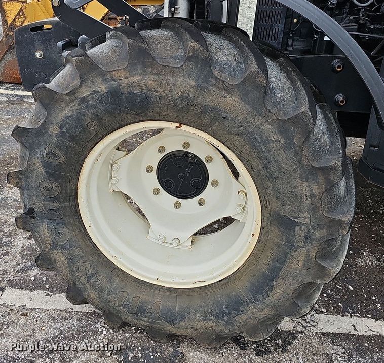 image for item OG9387 2016 New Holland TS6.110  MFWD tractor