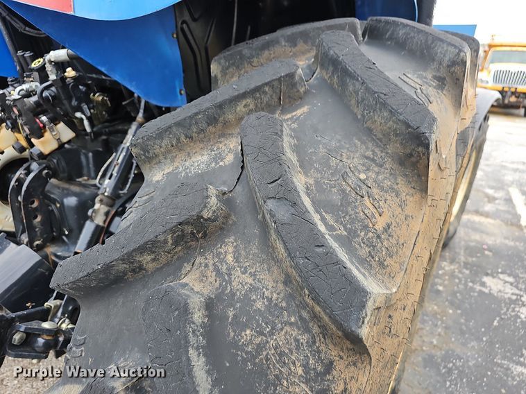 image for item OG9387 2016 New Holland TS6.110  MFWD tractor