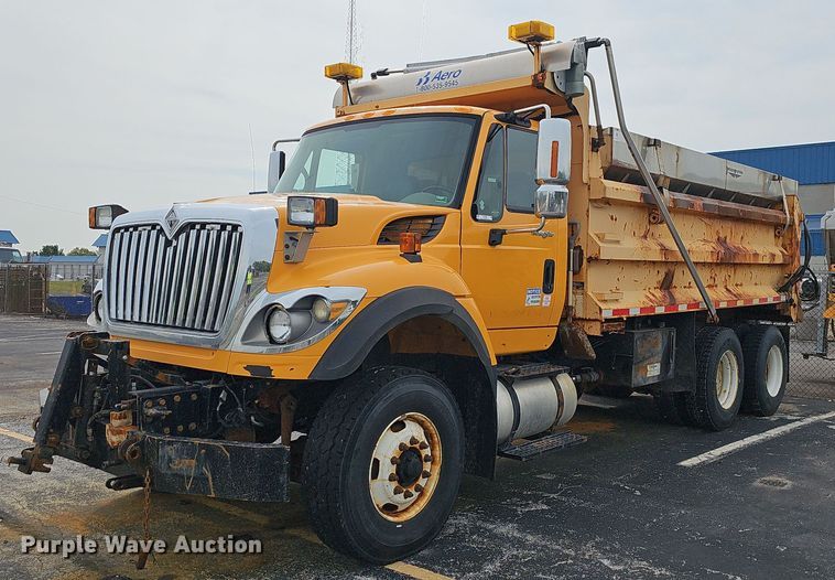 image for item OG9389 2008 International Work Star 7600  dump truck