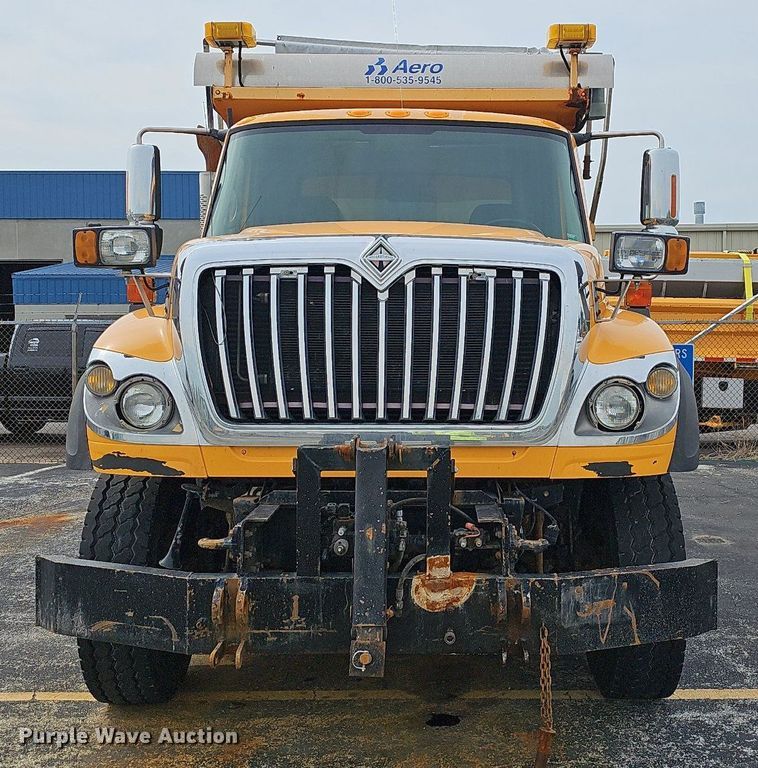 image for item OG9389 2008 International Work Star 7600  dump truck