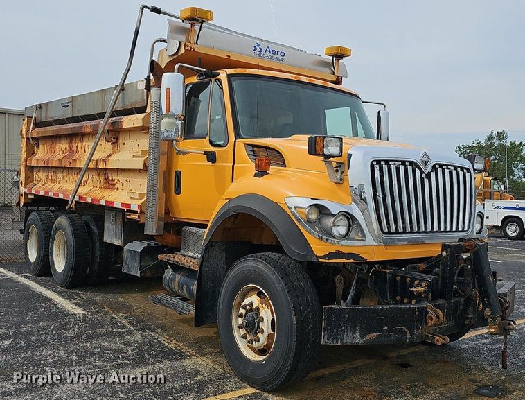 image for item OG9389 2008 International Work Star 7600  dump truck