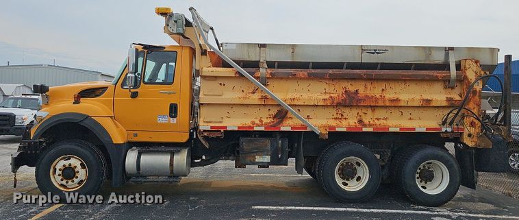 image for item OG9389 2008 International Work Star 7600  dump truck