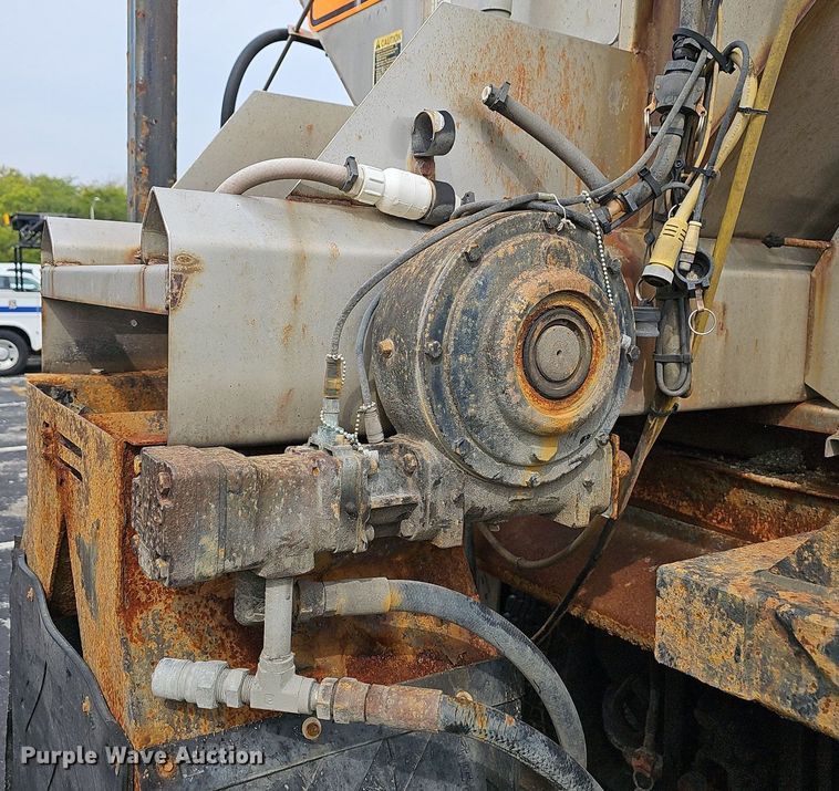 image for item OG9389 2008 International Work Star 7600  dump truck