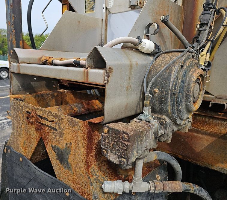 image for item OG9389 2008 International Work Star 7600  dump truck