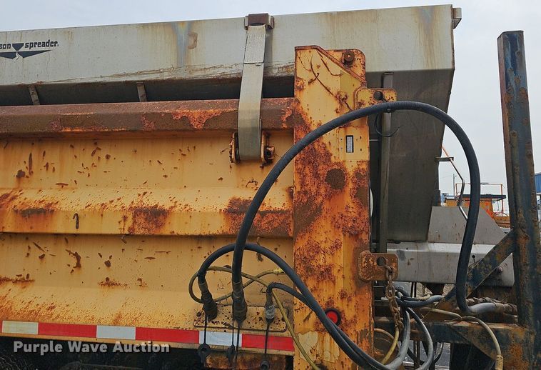 image for item OG9389 2008 International Work Star 7600  dump truck