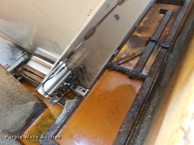 image for item OG9389 2008 International Work Star 7600  dump truck