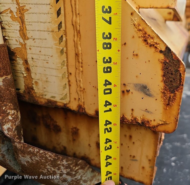 image for item OG9389 2008 International Work Star 7600  dump truck