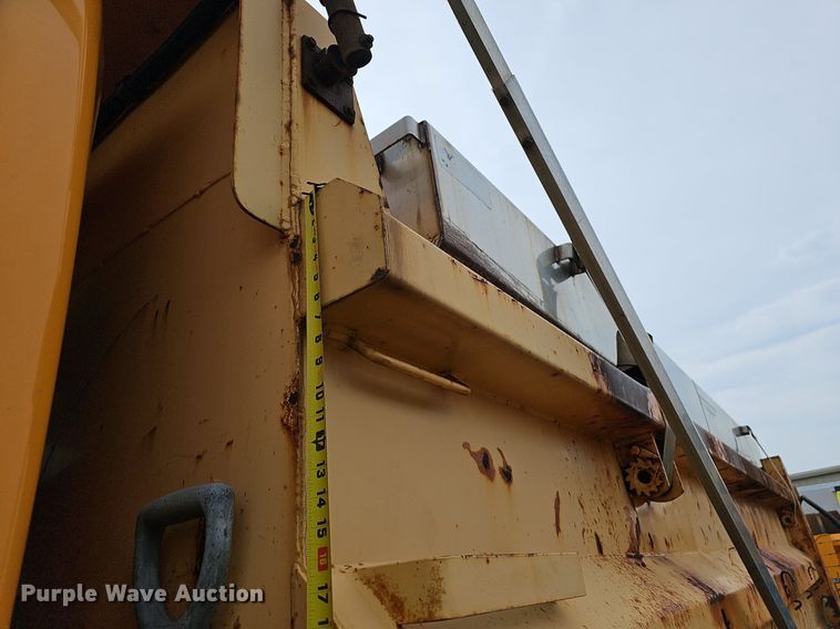 image for item OG9389 2008 International Work Star 7600  dump truck