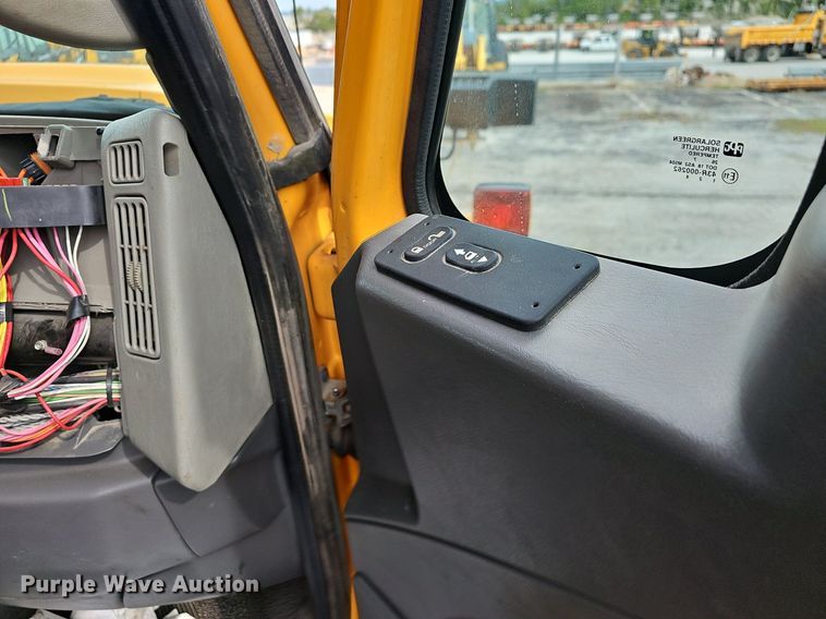 image for item OG9389 2008 International Work Star 7600  dump truck