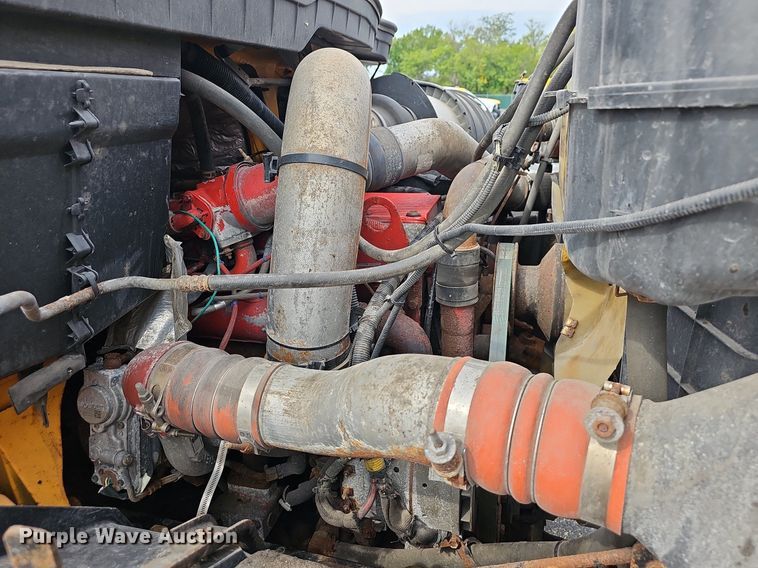 image for item OG9389 2008 International Work Star 7600  dump truck